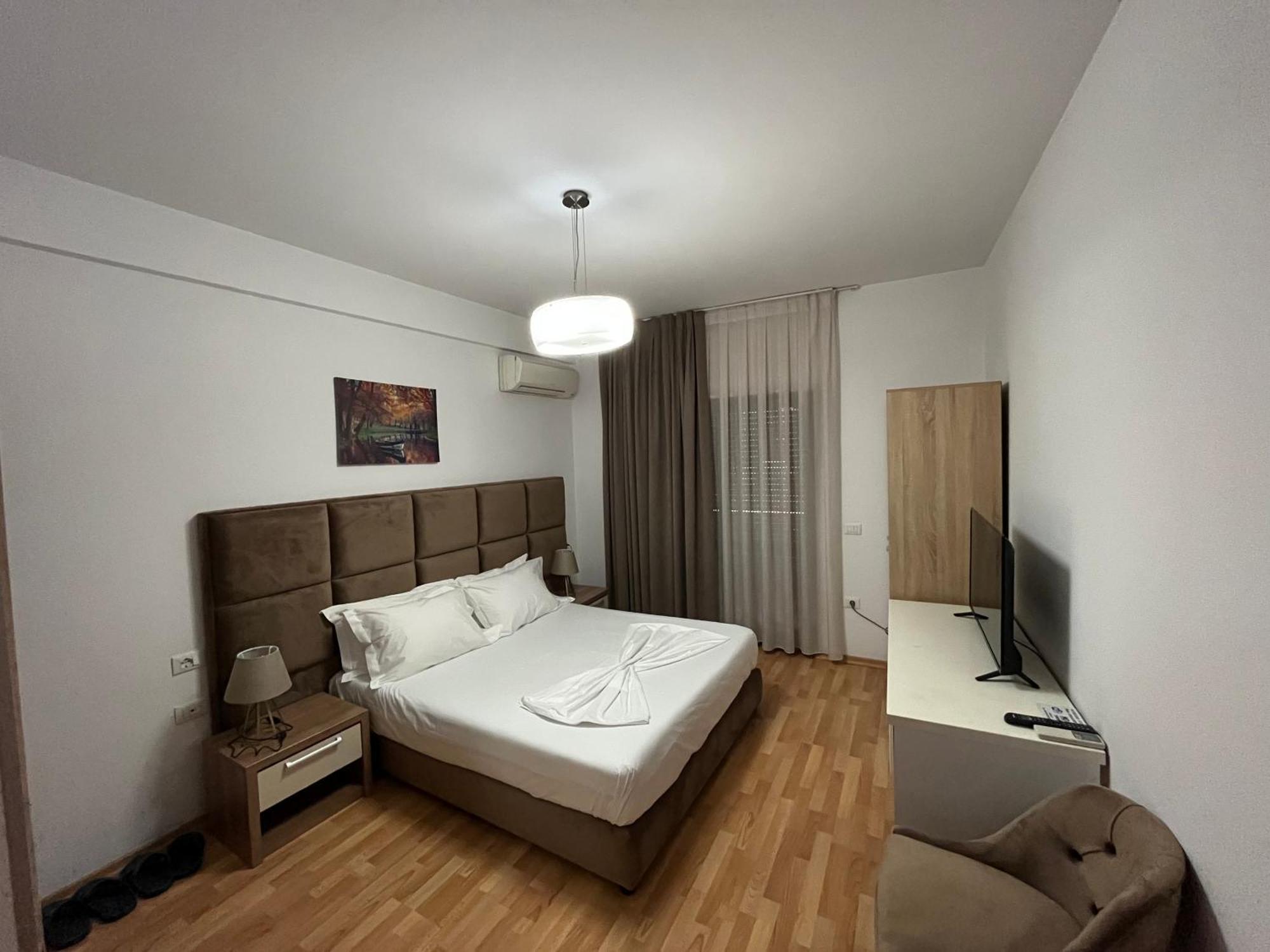Rooms Dionis Tirana Exterior foto