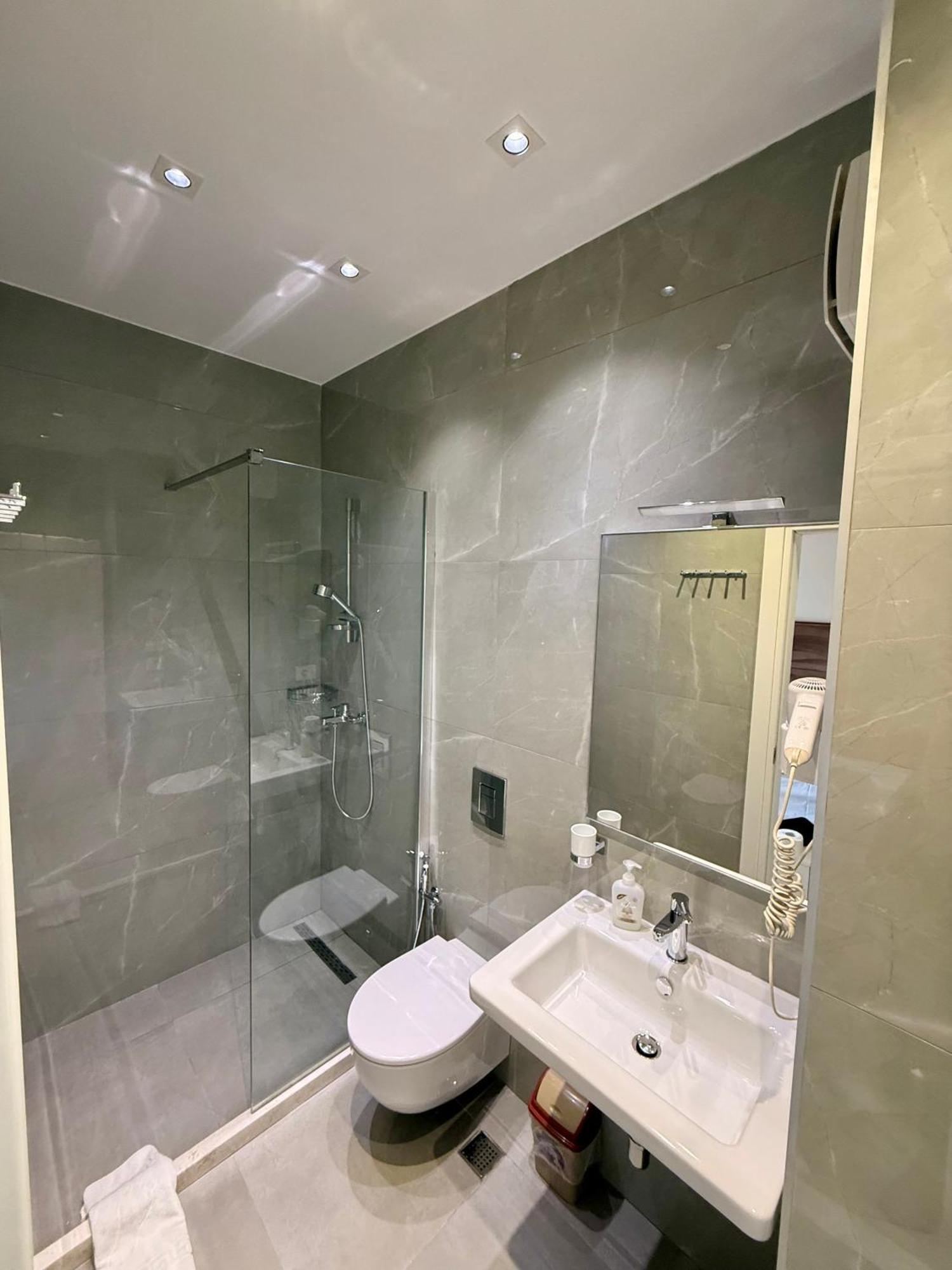 Rooms Dionis Tirana Exterior foto